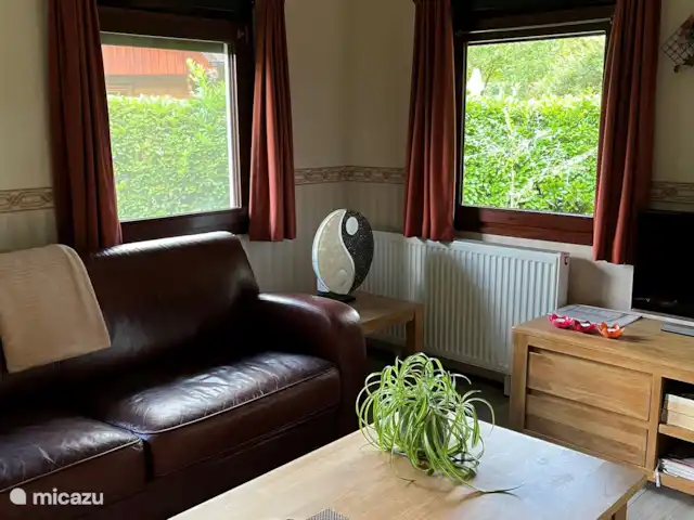 Fijne bank en fauteuil om te relaxen!